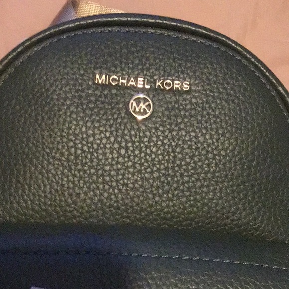 BiG SALE MOTHER’S Day ‼️Convertible backpacks Brand New ‼️perfect for travel ✈️ - Picture 4 of 11